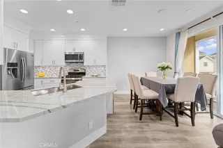 Photo #3: OC24141083 Listing