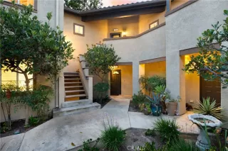 Photo #4: OC24141140 Listing