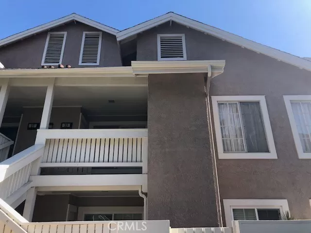 MLS: OC24141223 Condo For Sale