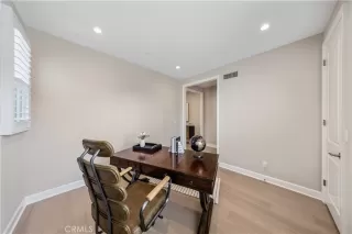 Photo #4: OC24141907 Listing 