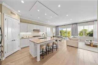 Photo #6: OC24141907 Listing 