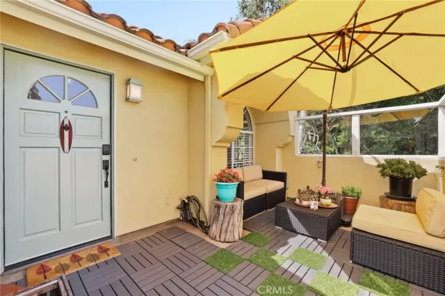 MLS: OC24142278 Condo For Sale