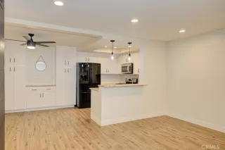 Photo #5: OC24143216 Listing 