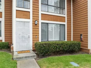 Photo #2: OC24143382 Listing