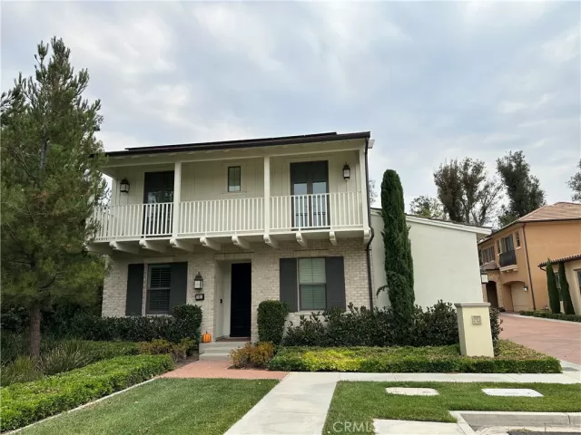 MLS: OC24144265 Condo For Sale