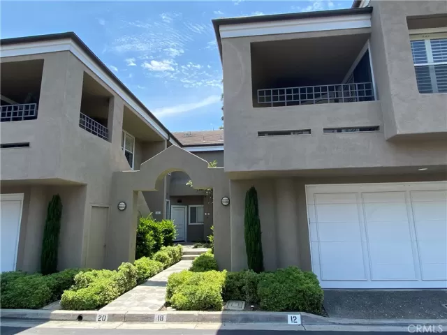 MLS: OC24144407 Condo For Sale