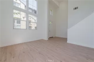 Photo #4: OC24144688 Listing