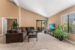 Photo #3: OC24144858 Listing 