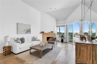 Photo #4: OC24145061 Listing 