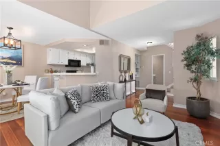 Photo #3: OC24145069 Listing 