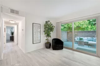 Photo #4: OC24145267 Listing 