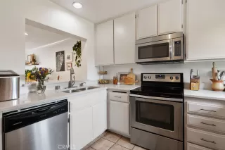 Photo #6: OC24146367 Listing 