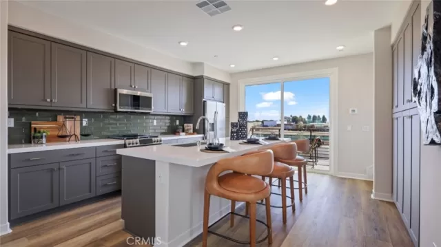 MLS: OC24146640 Condo For Sale