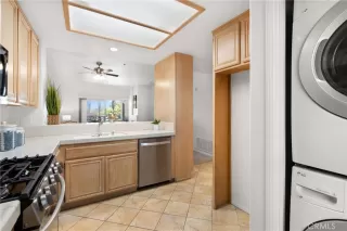 Photo #4: OC24146692 Listing 