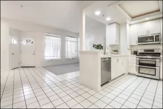 Photo #4: OC24147154 Listing