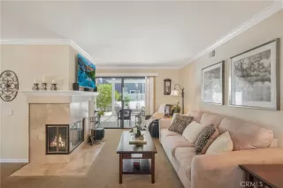 Photo #3: OC24147322 Listing