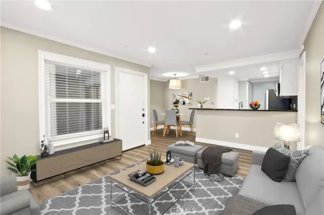 MLS: OC24147328 Condo For Sale