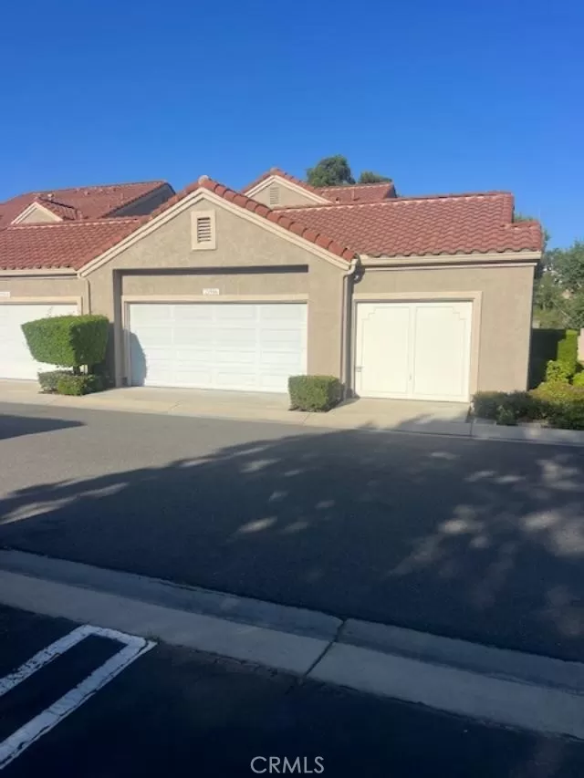 MLS: OC24147510 Condo For Sale