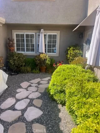 Photo #2: OC24147510 Listing