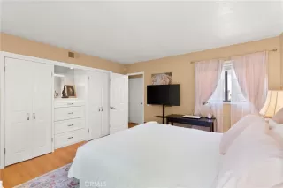 Photo #2: OC24147585 Listing 