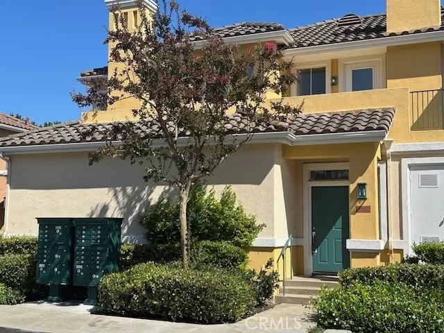 MLS: OC24147655 Condo For Sale