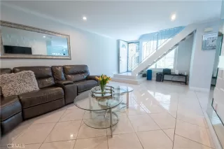 Photo #3: OC24147783 Listing