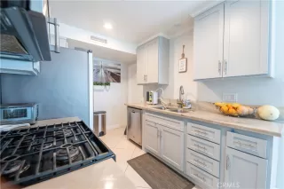 Photo #5: OC24147783 Listing