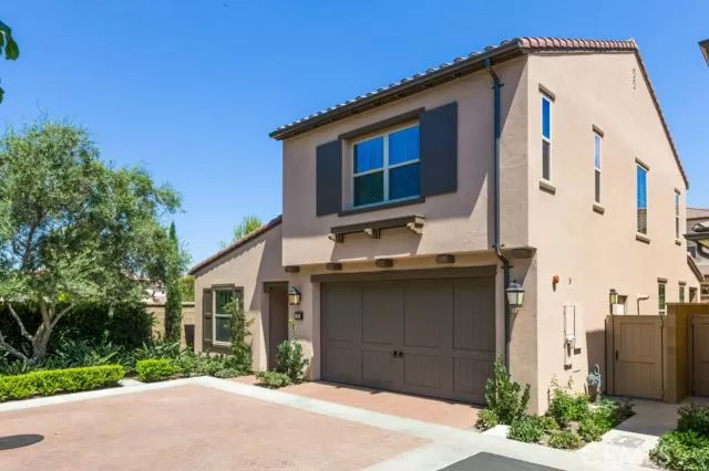 MLS: OC24147890 Condo For Sale