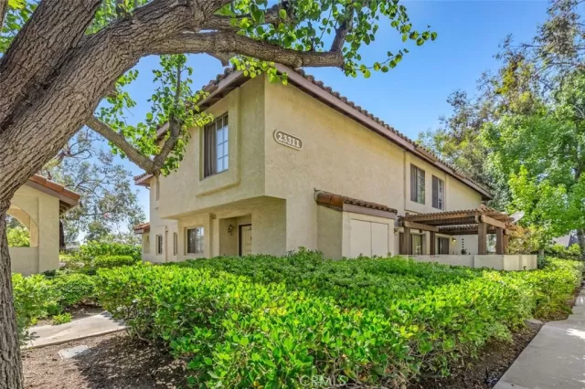 MLS: OC24148354 Condo For Sale