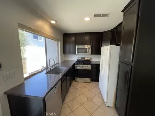 Photo #5: OC24148649 Listing 