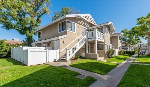 MLS: OC24148840 Condo For Sale