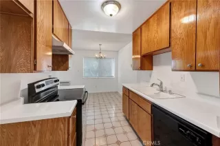 Photo #4: OC24149043 Listing