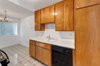 Photo #6: OC24149043 Listing