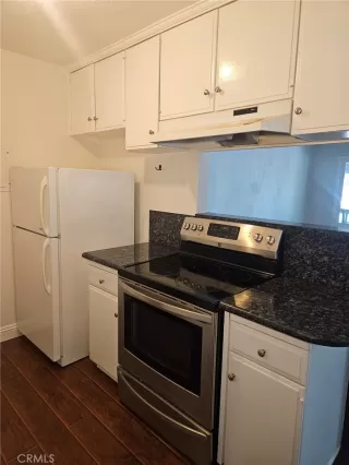 Photo #6: OC24149171 Listing