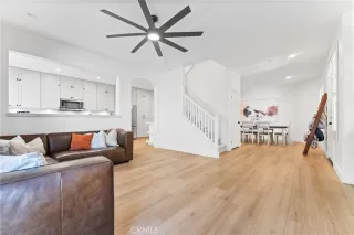 Photo #5: OC24149430 Listing 