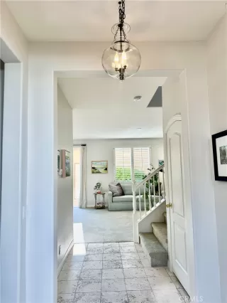 Photo #5: OC24149682 Listing 