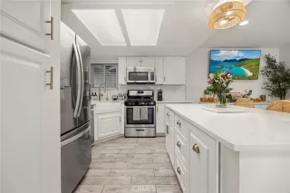 Photo #6: OC24149812 Listing