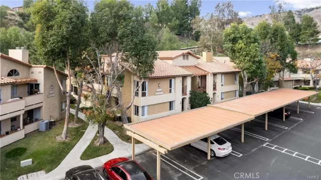 MLS: OC24149813 Condo For Sale