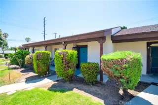 Photo #2: OC24150060 Listing