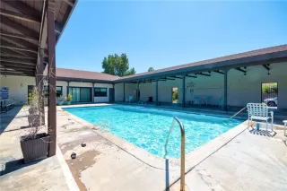 Photo #3: OC24150060 Listing