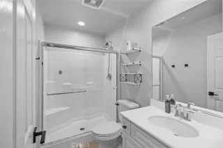 Photo #4: OC24150190 Listing 