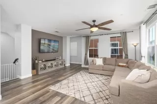 Photo #5: OC24150190 Listing 