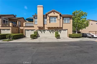 Photo #1: OC24150290 Listing