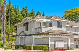 Photo #1: OC24150299 Listing