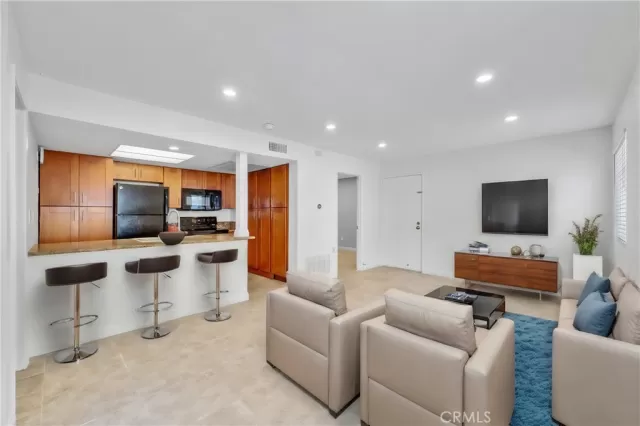 MLS: OC24150710 Condo For Sale