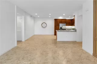 Photo #6: OC24150908 Listing