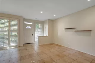 Photo #5: OC24151038 Listing