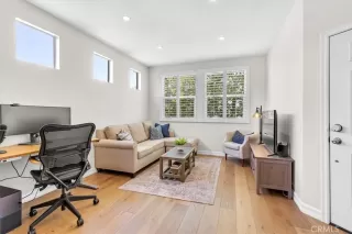 Photo #3: OC24151925 Listing 