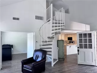 Photo #2: OC24152042 Listing