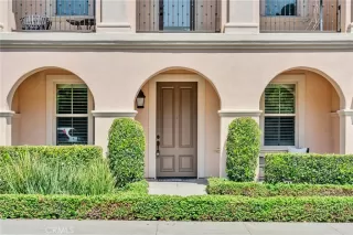 Photo #2: OC24152377 Listing 